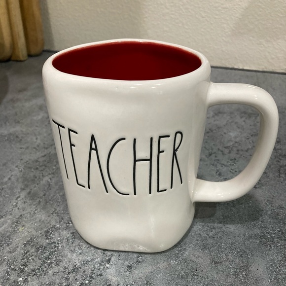 Rae Dunn “Teacher” mug - Picture 4 of 4